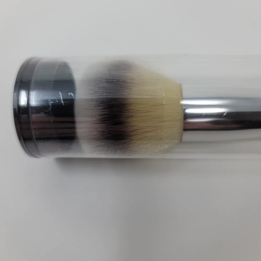 It Cosmetics‎ Heavenly Luxe Buffing Foundation Brush Makeup Tool Rose Gold